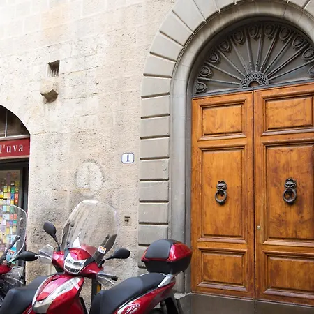 Ponte Vecchio Luxury Retreat
